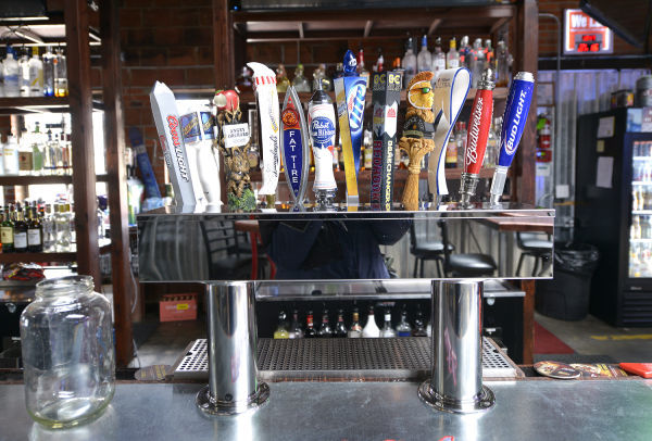 Doxx Warehouse Bar